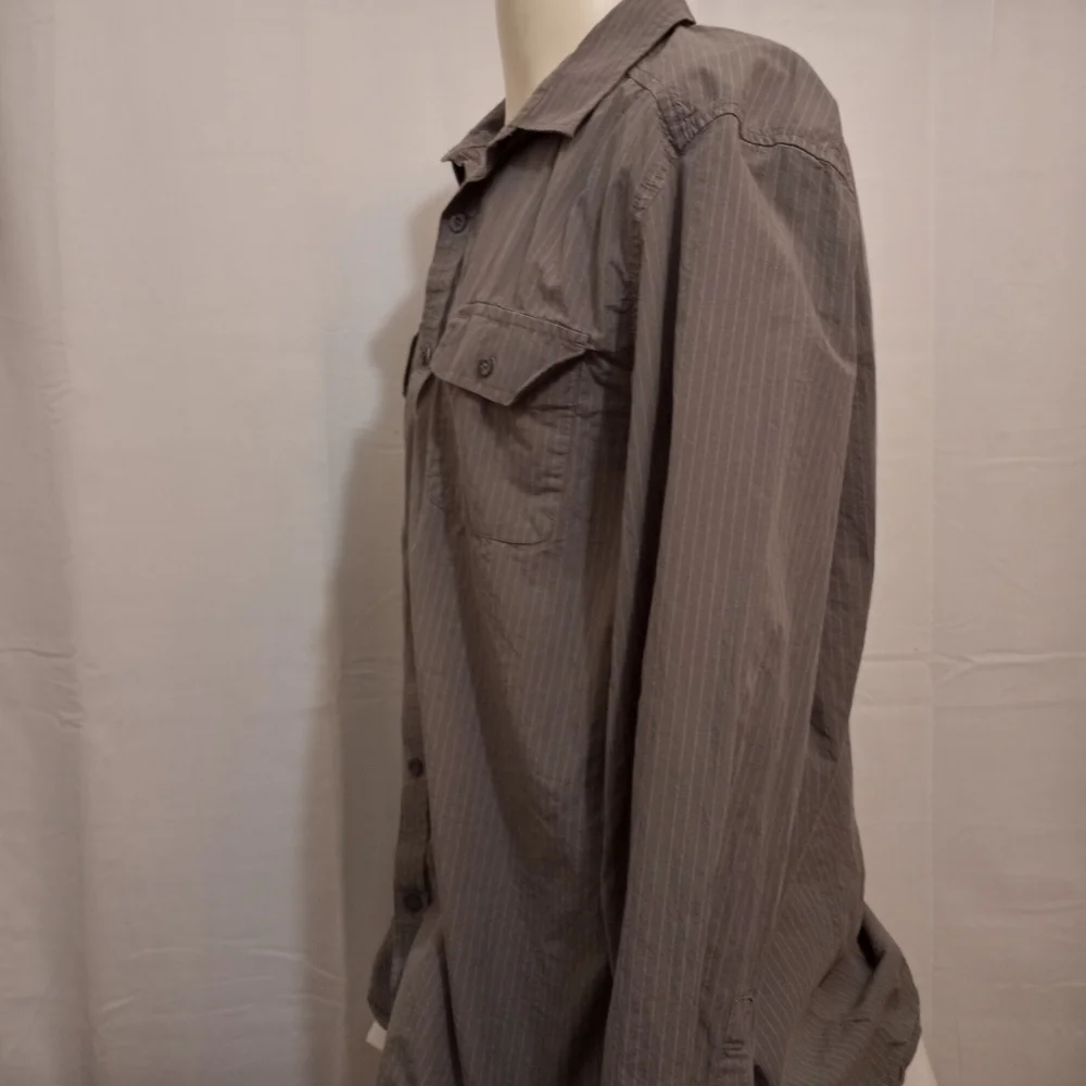 Kenneth Cole Reaction sz Large Long Sleeve Gray Shirt